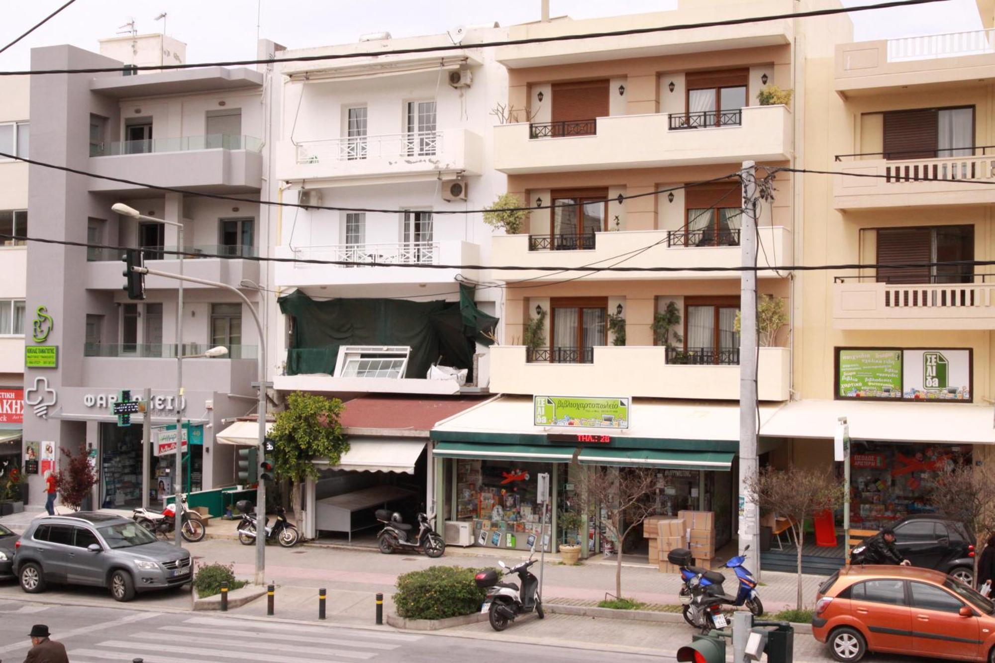 העיירה רתימנו Tres Jolie - Stylish Cityheart Apartment מראה חיצוני תמונה